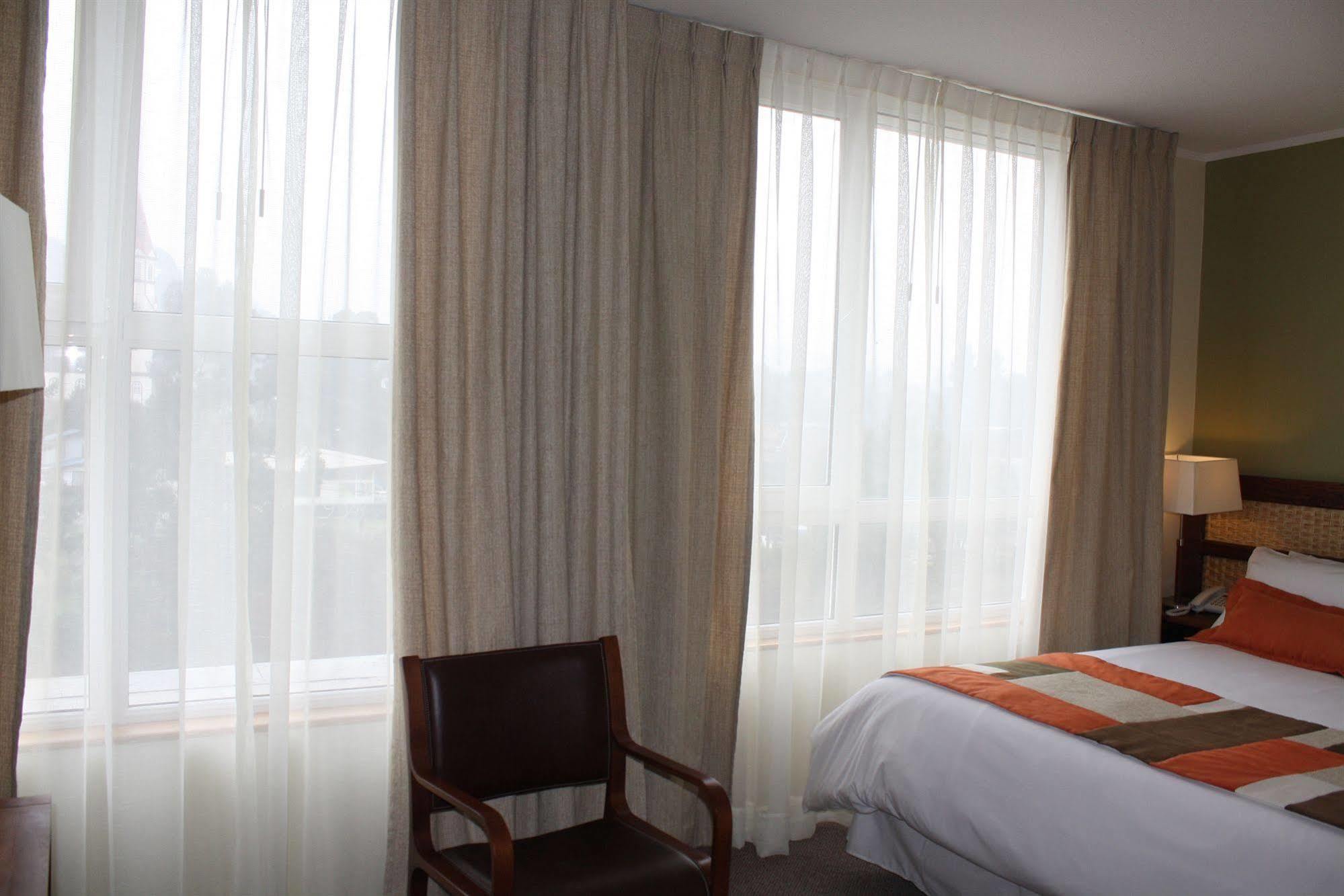 Solace Hotel Пуерто-Варас Екстер'єр фото